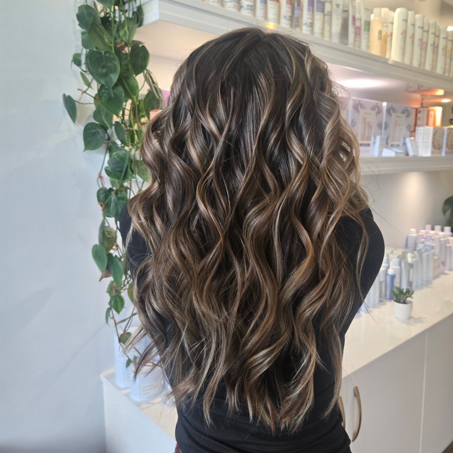 KG Hair Salon of Nanaimo logo